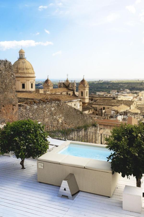 Aria Rooms And Terrace Noto Buitenkant foto